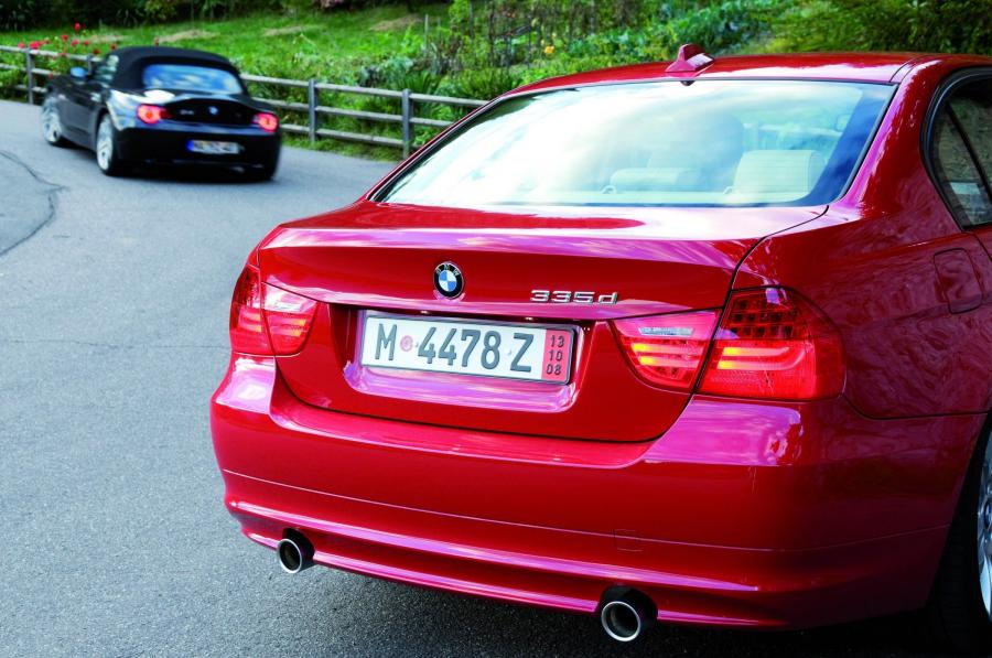  BMW 3-Series 2009 года  (фото 21 из 116)